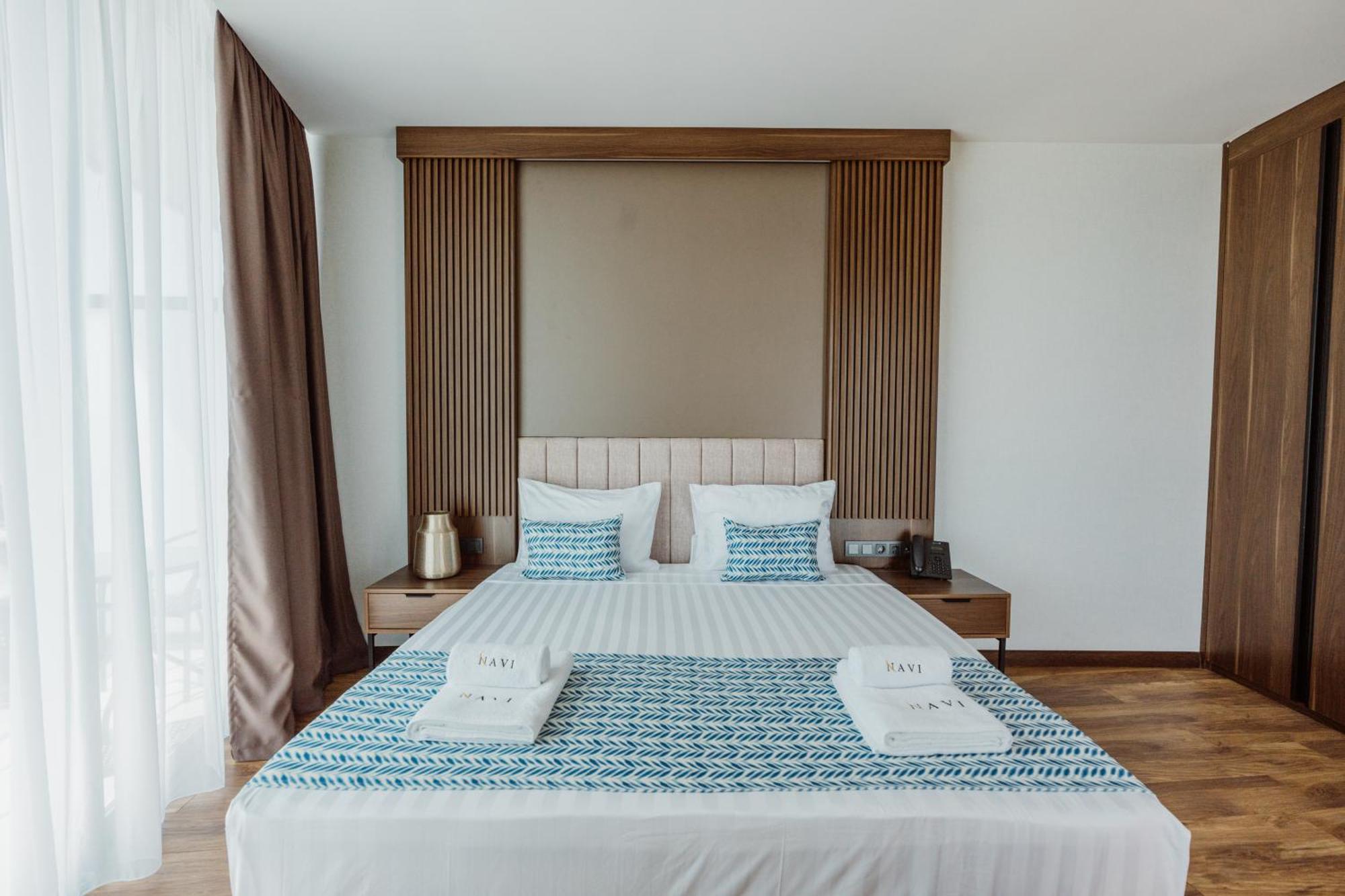 Hotel Navi บาทูมิ ภายนอก รูปภาพ