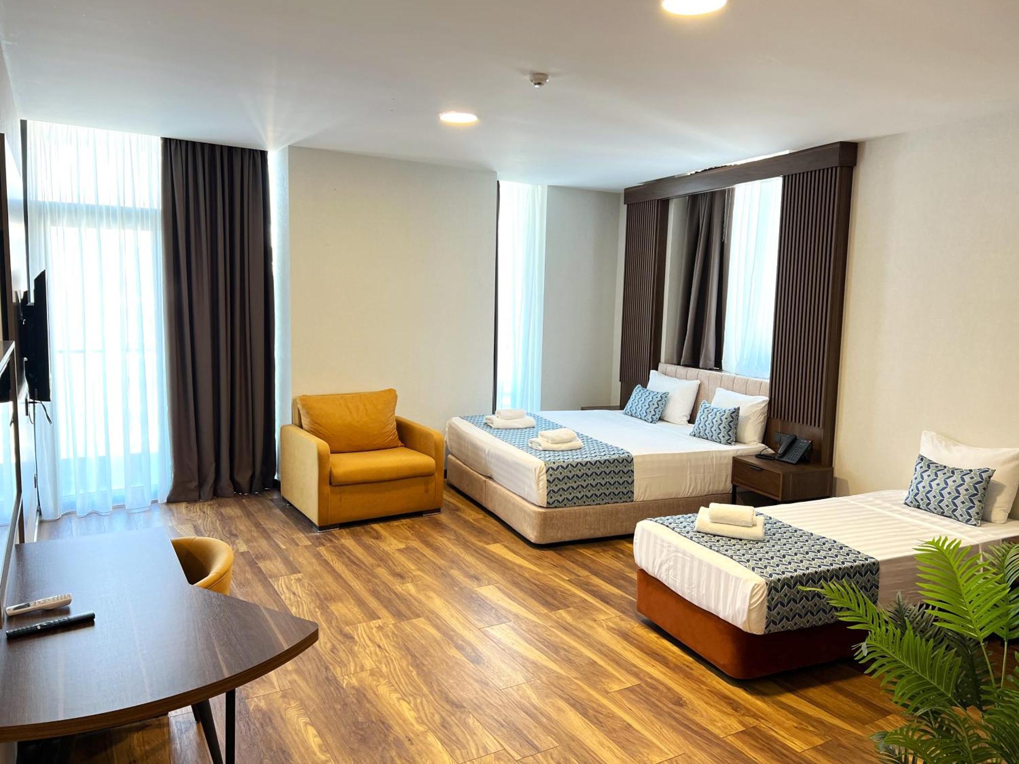 Hotel Navi บาทูมิ ภายนอก รูปภาพ